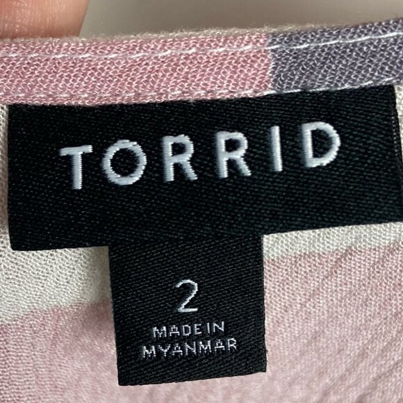 Torrid Sophie Stripe Cami Tank Top Gauze Crinkle Swing Size 2X Diagonal Blouse - Picture 4 of 8